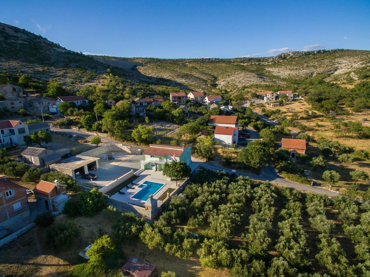 Poolincluded - Holiday Home Maslina Lisane Ostrovicke Esterno foto