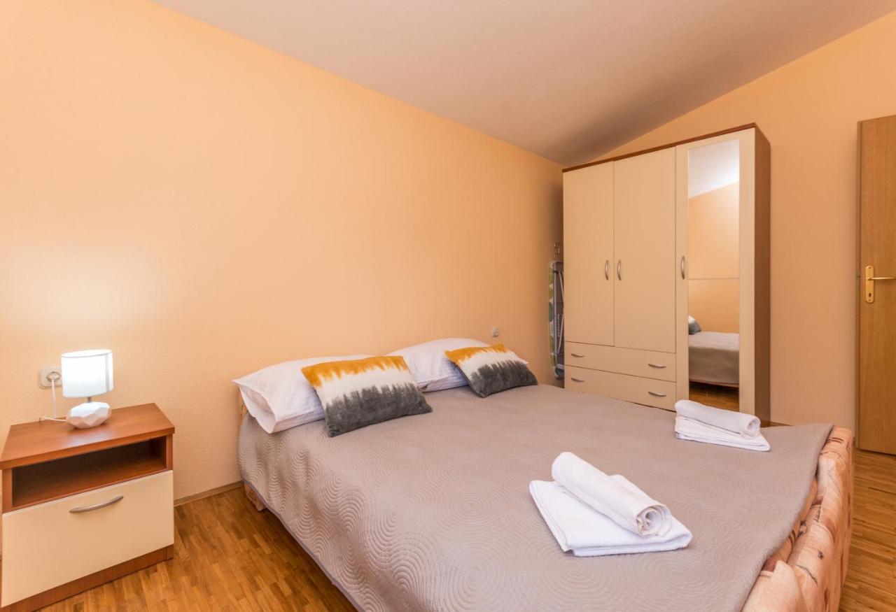 Poolincluded - Holiday Home Maslina Lisane Ostrovicke Esterno foto