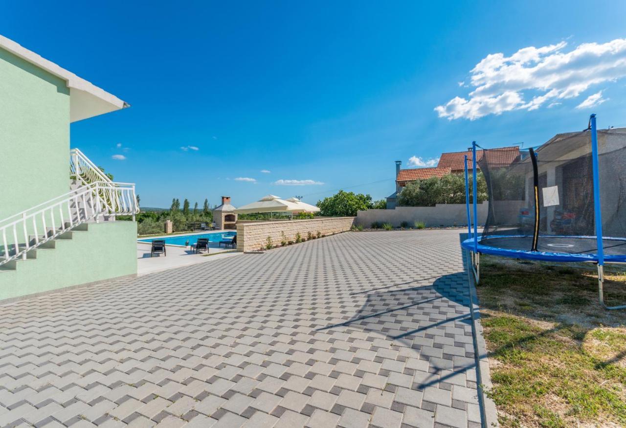 Poolincluded - Holiday Home Maslina Lisane Ostrovicke Esterno foto