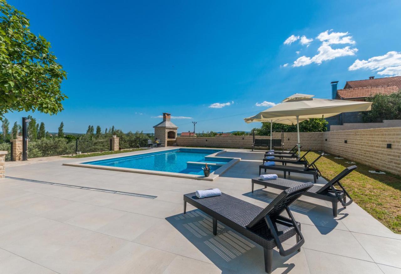 Poolincluded - Holiday Home Maslina Lisane Ostrovicke Esterno foto